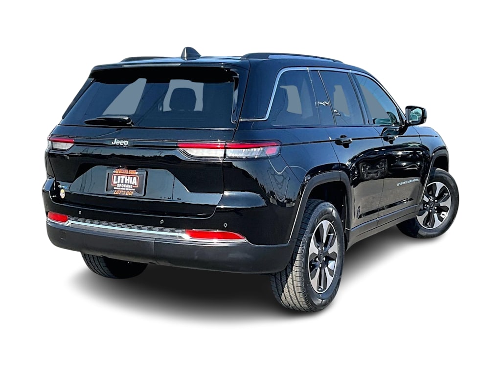 Thumbnail: 2023 Jeep Grand Cherokee - 24
