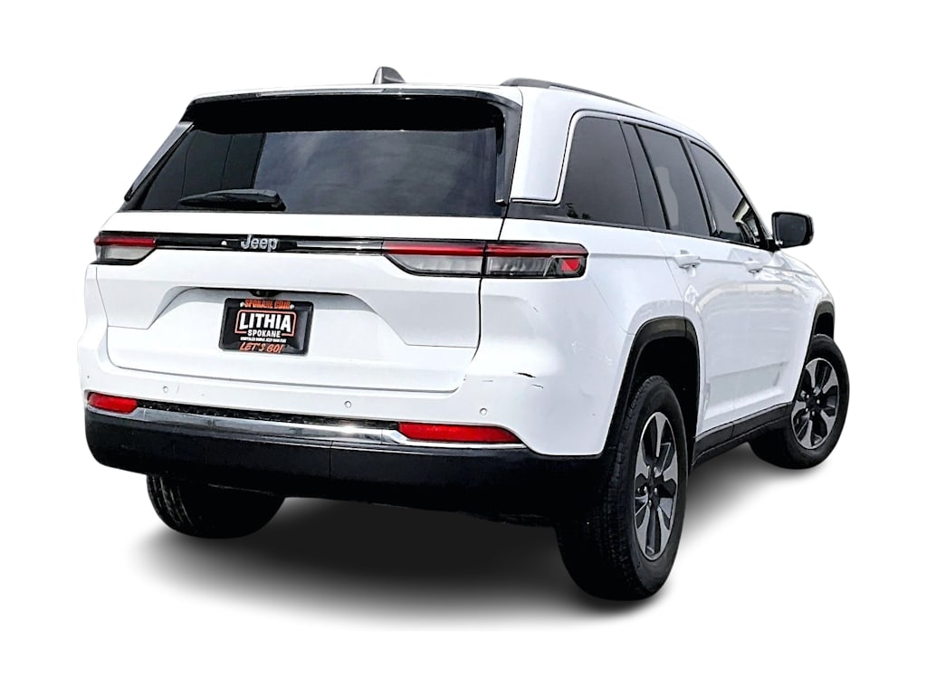 Thumbnail: 2023 Jeep Grand Cherokee - 23