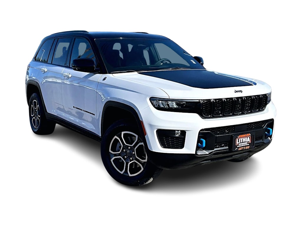 Thumbnail: 2022 Jeep Grand Cherokee - 23