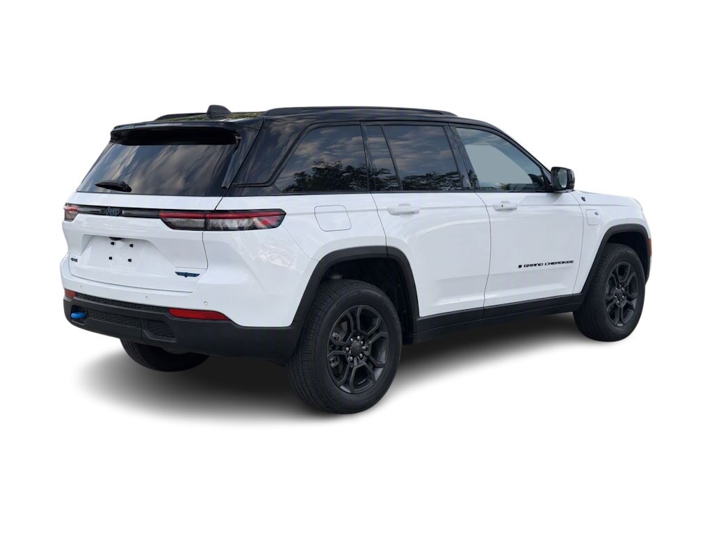 Thumbnail: 2024 Jeep Grand Cherokee - 6