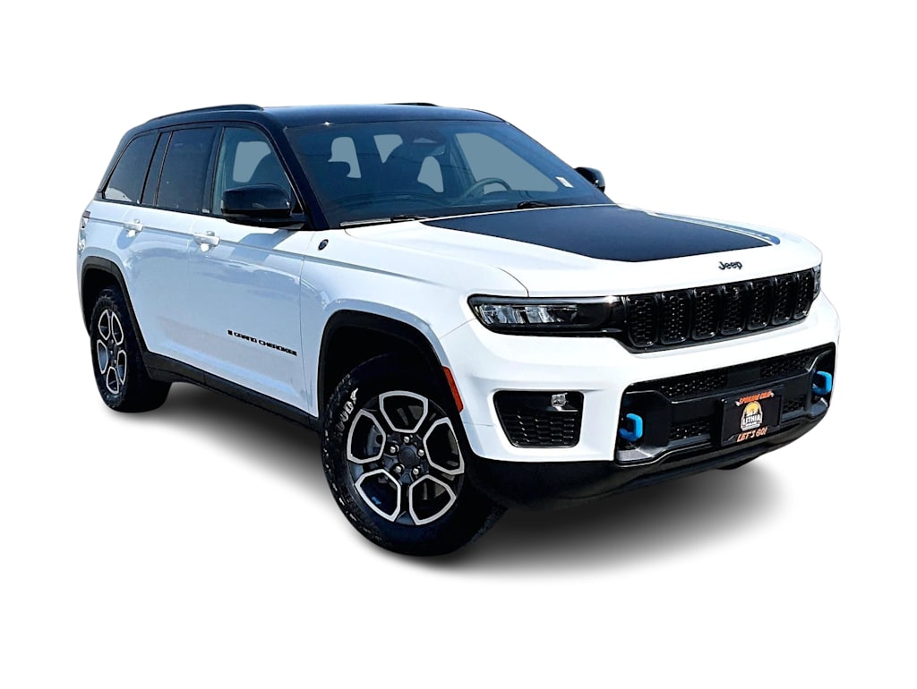 Thumbnail: 2022 Jeep Grand Cherokee - 23