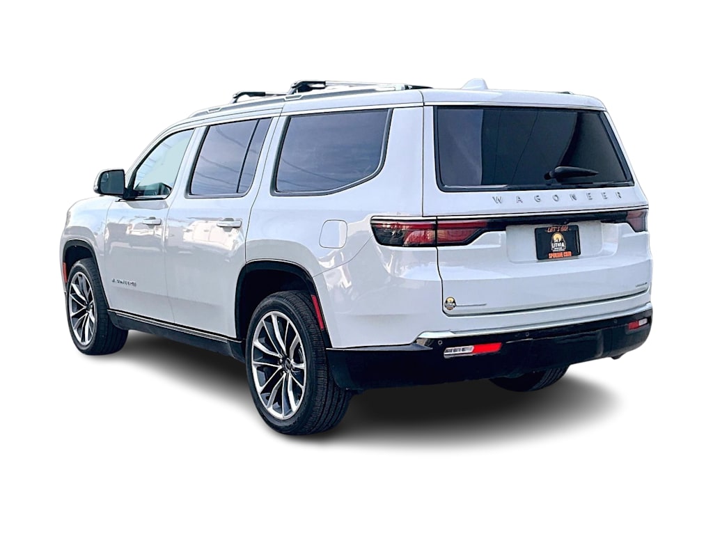 Thumbnail: 2022 Jeep Wagoneer - 4