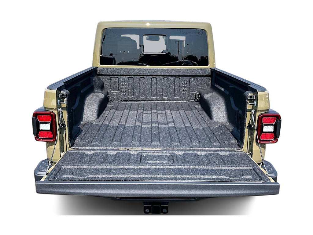 Thumbnail: 2026 Jeep Gladiator - 17