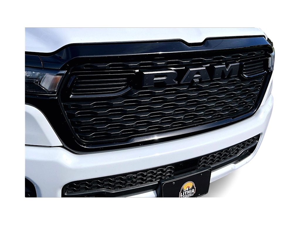 Thumbnail: 2025 RAM 1500 - 33