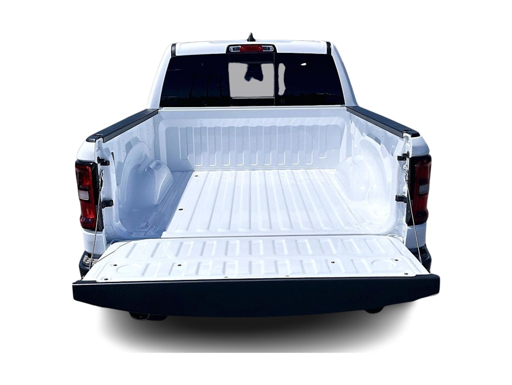 Thumbnail: 2026 RAM 1500 - 18