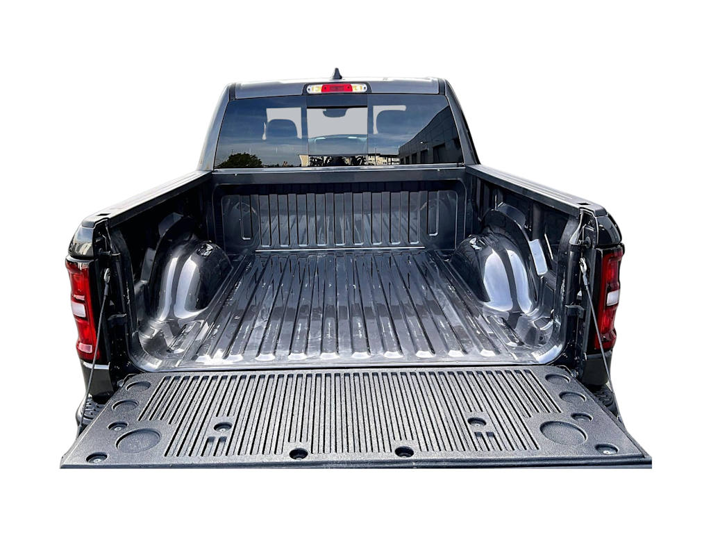 Thumbnail: 2026 RAM 1500 - 17