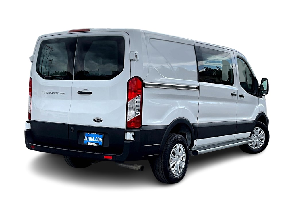 2022 Ford Transit Series 250 19