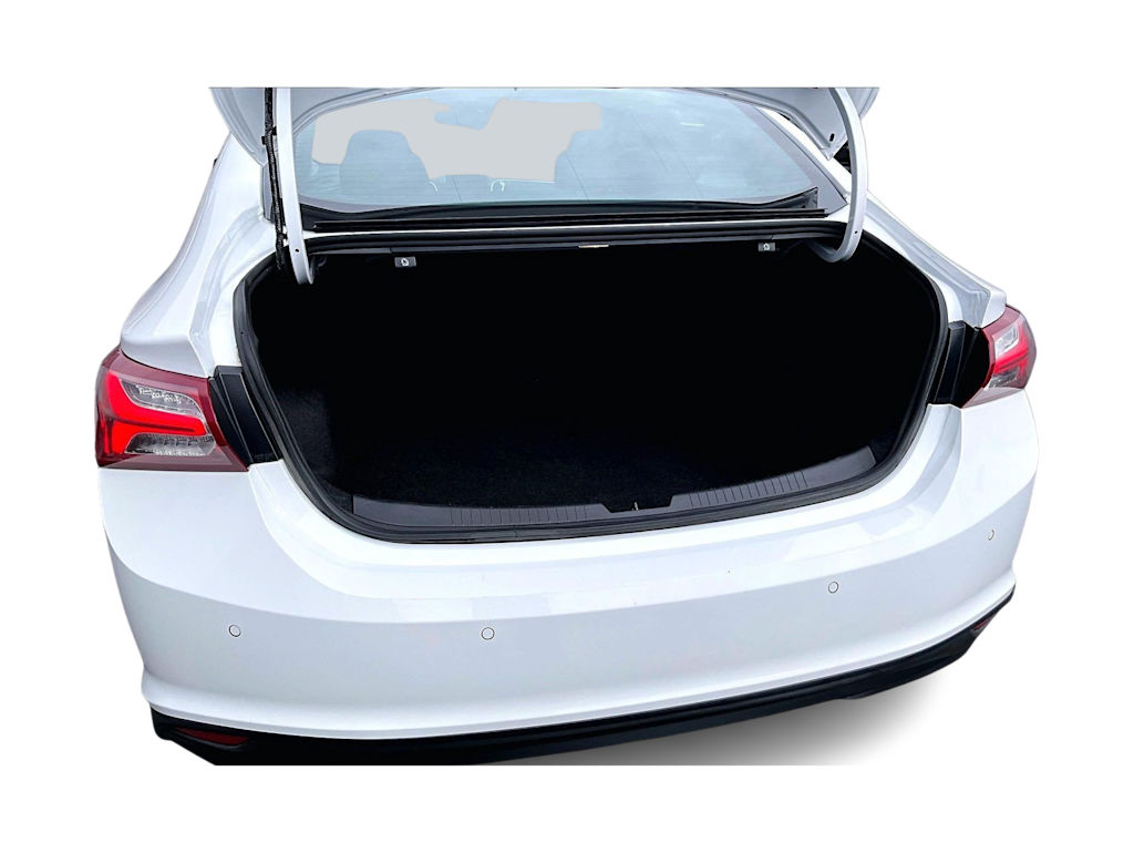 Thumbnail: 2024 Chevrolet Malibu - 18