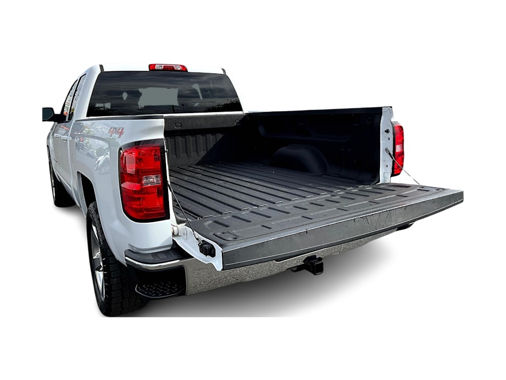 Thumbnail: 2015 Chevrolet Silverado 1500 - 17