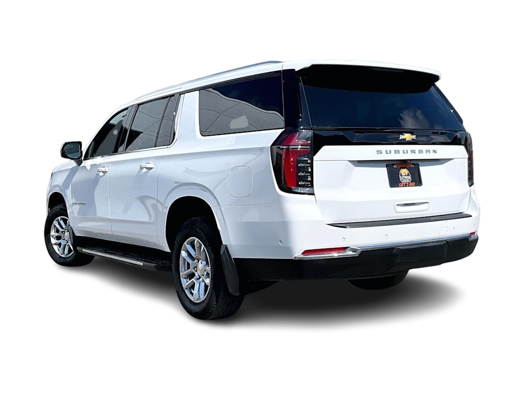 Thumbnail: 2025 Chevrolet Suburban - 4