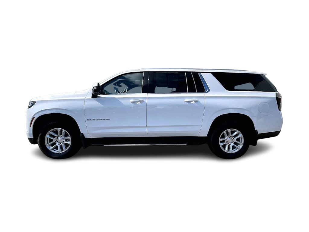 Thumbnail: 2025 Chevrolet Suburban - 3