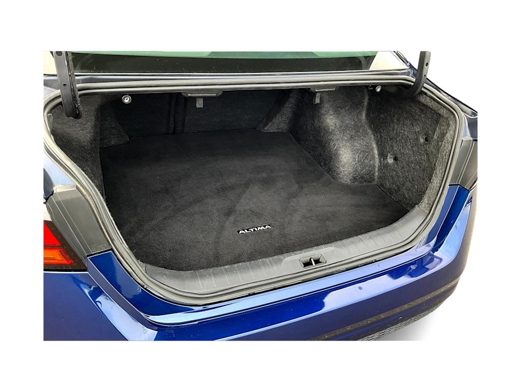 Thumbnail: 2023 Nissan Altima - 17