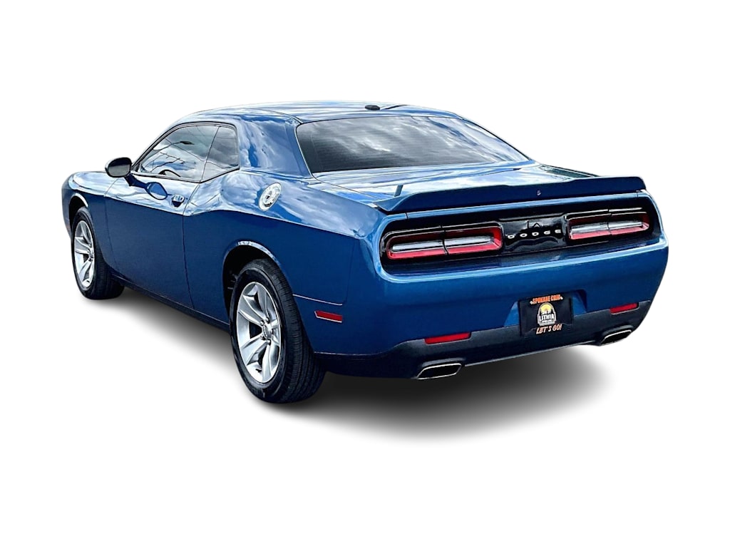 Thumbnail: 2021 Dodge Challenger - 4
