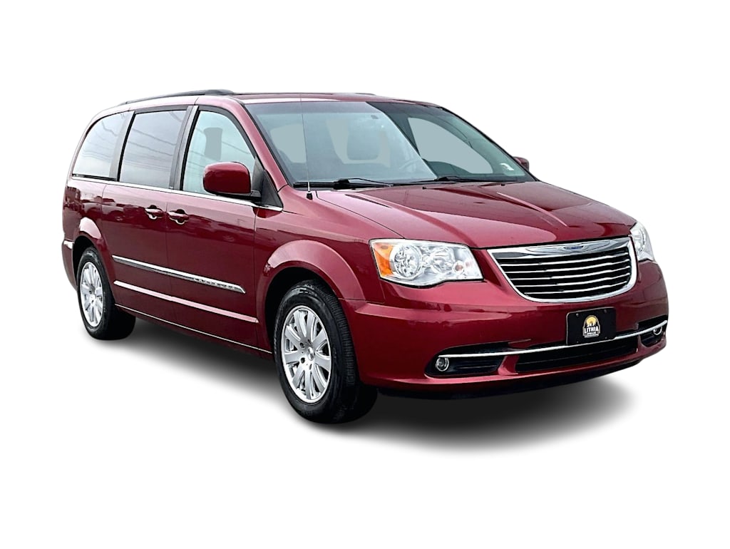 Thumbnail: 2012 Chrysler Town & Country - 22