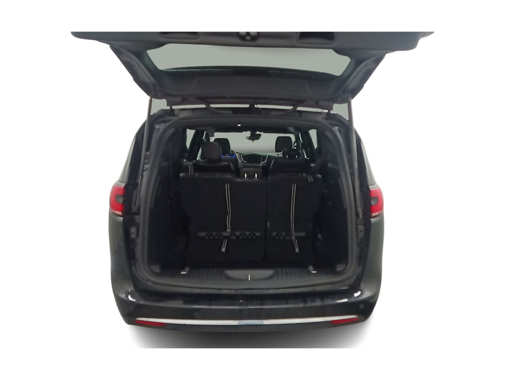 Thumbnail: 2025 Chrysler Pacifica - 8