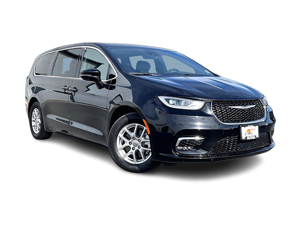 Thumbnail: 2025 Chrysler Pacifica - 22