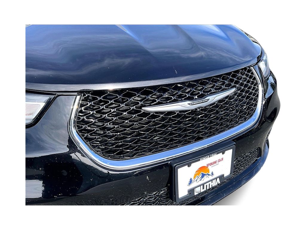 Thumbnail: 2025 Chrysler Pacifica - 33