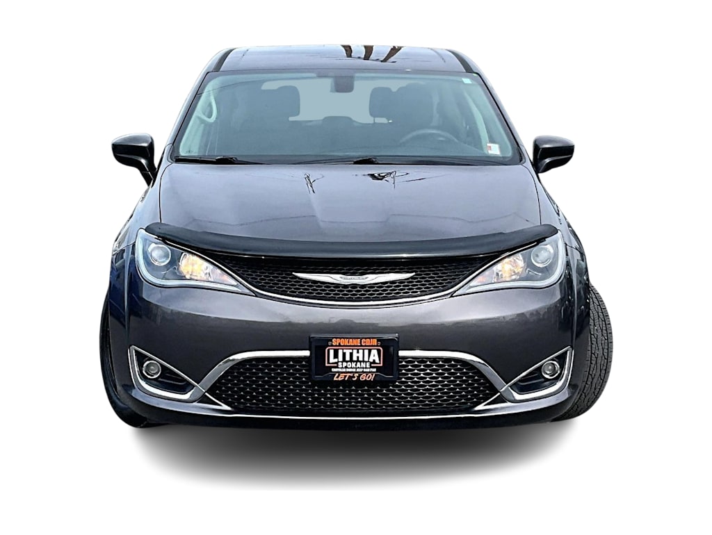 Thumbnail: 2017 Chrysler Pacifica - 6