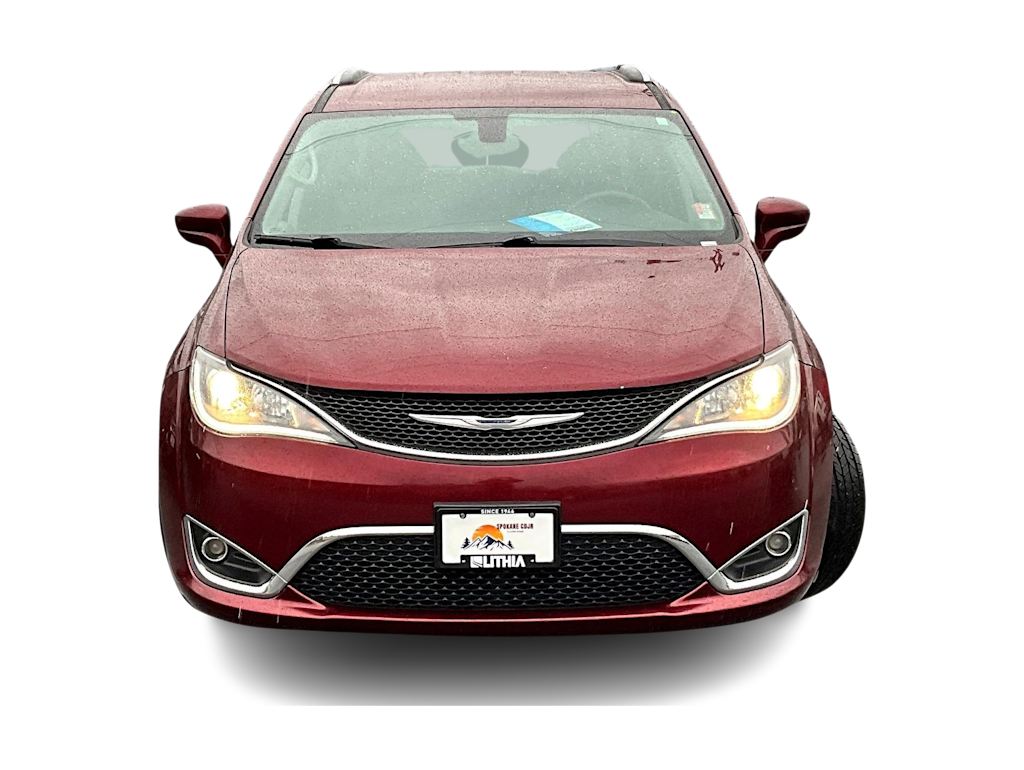 Thumbnail: 2018 Chrysler Pacifica - 5