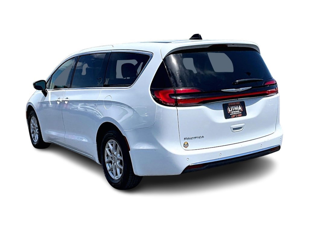 Thumbnail: 2024 Chrysler Pacifica - 4