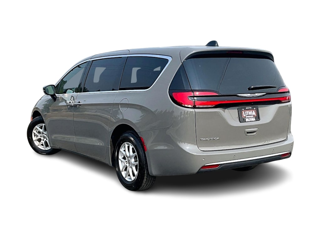 Thumbnail: 2025 Chrysler Pacifica - 4
