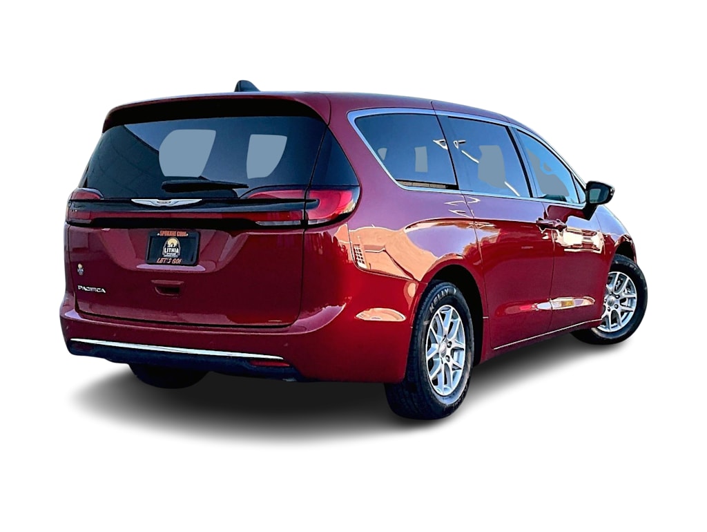 Thumbnail: 2025 Chrysler Pacifica - 24