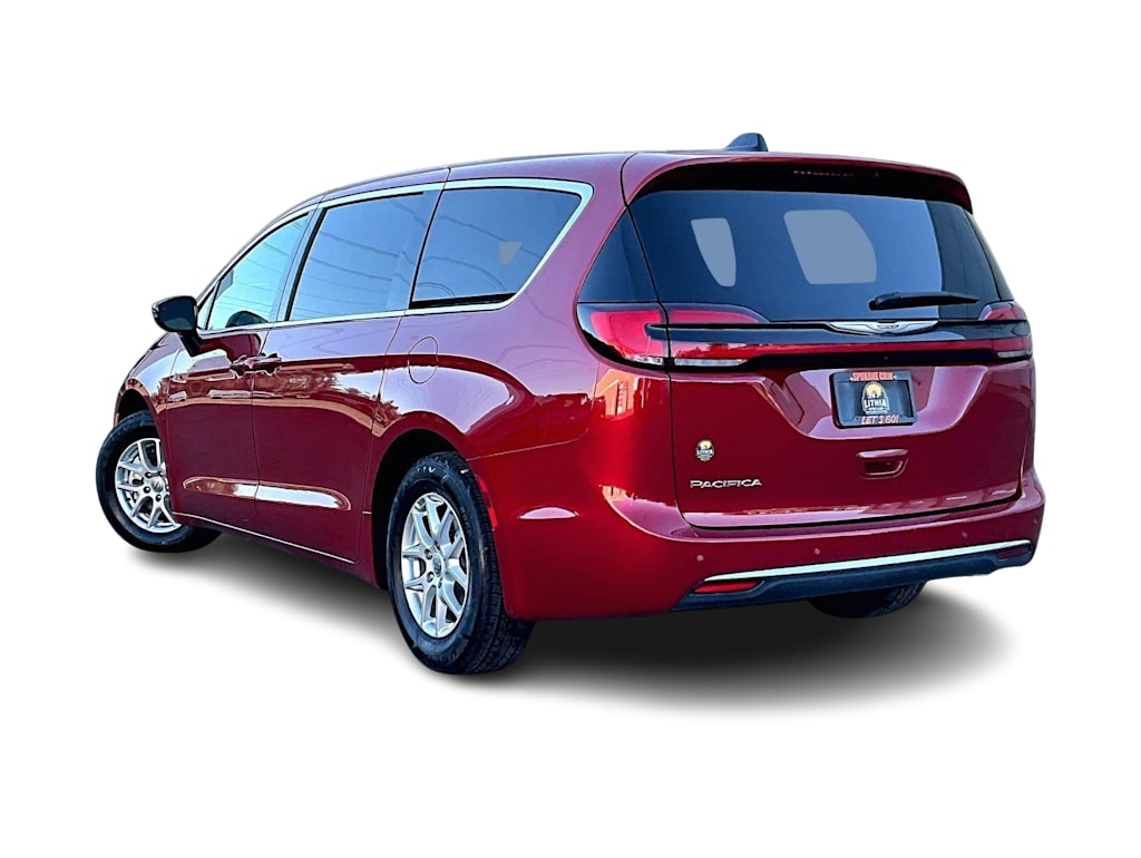 Thumbnail: 2025 Chrysler Pacifica - 4