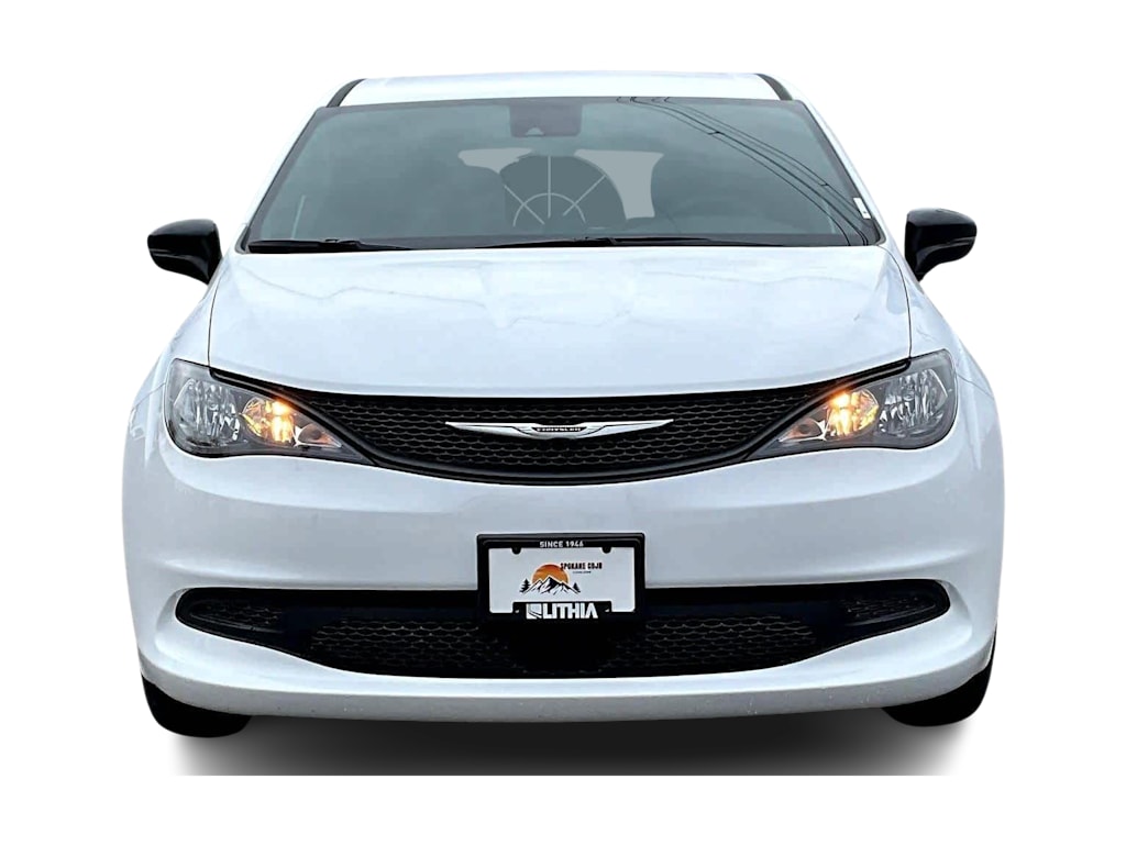 Thumbnail: 2025 Chrysler Voyager - 6