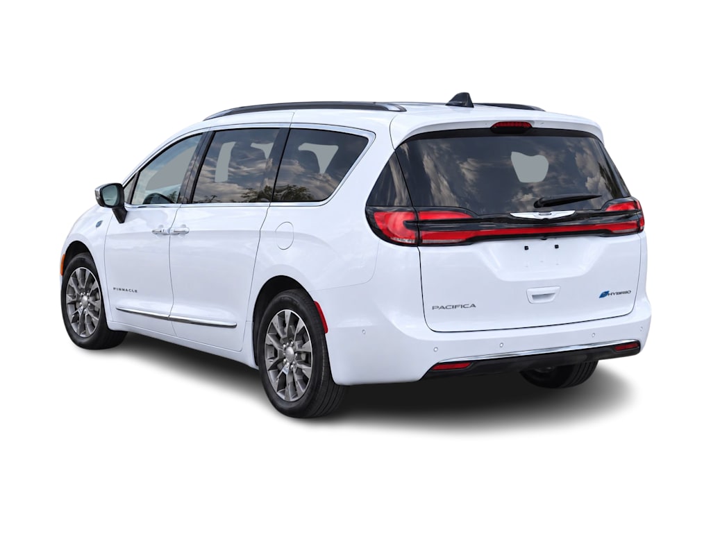 Thumbnail: 2025 Chrysler Pacifica - 3