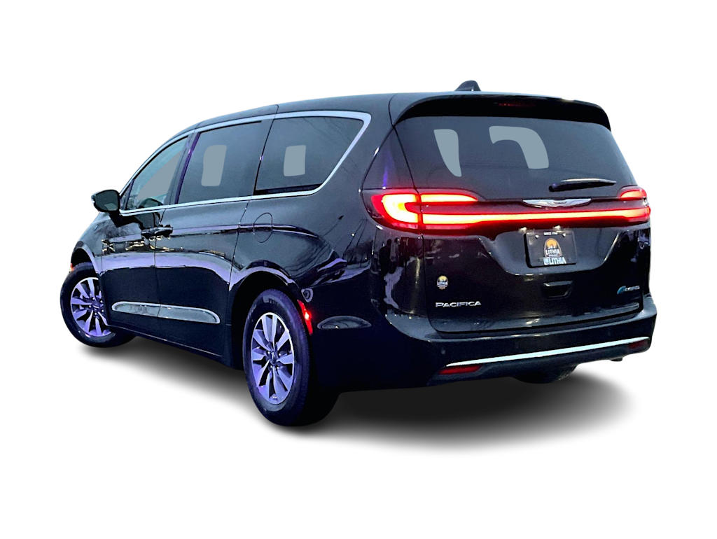 Thumbnail: 2024 Chrysler Pacifica - 4