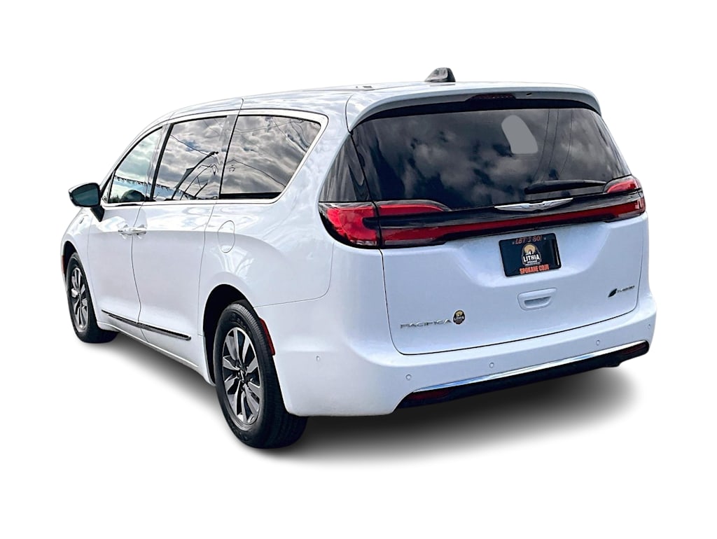 Thumbnail: 2023 Chrysler Pacifica - 4