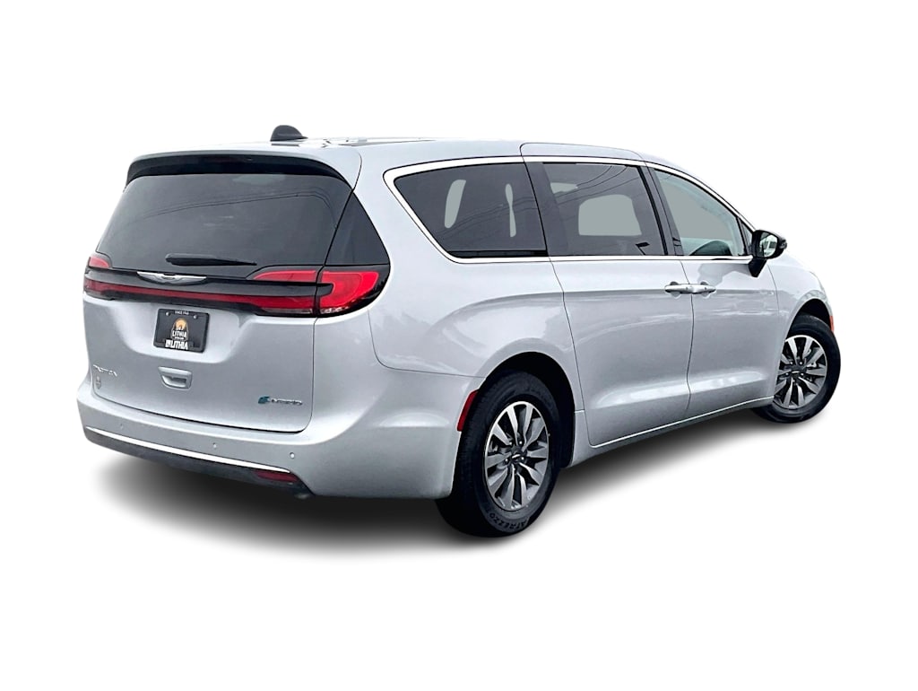 Thumbnail: 2024 Chrysler Pacifica - 23