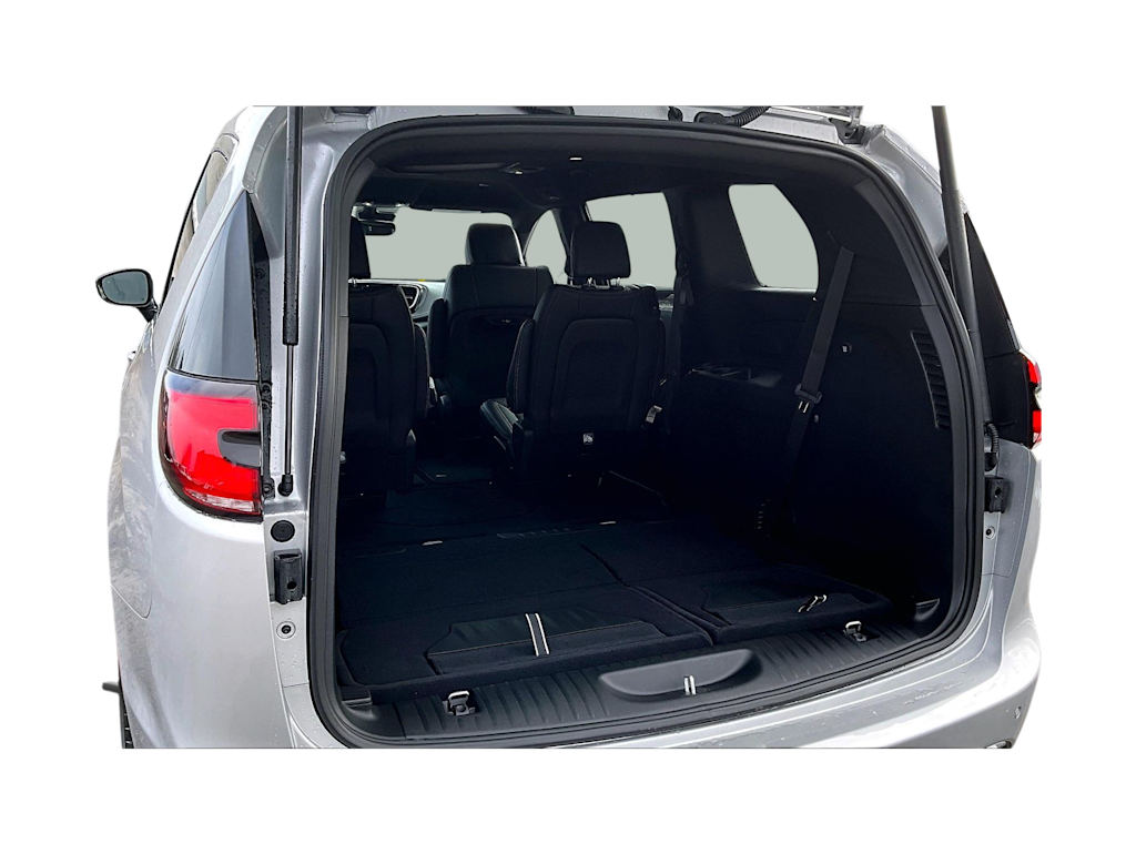 Thumbnail: 2026 Chrysler Pacifica - 18