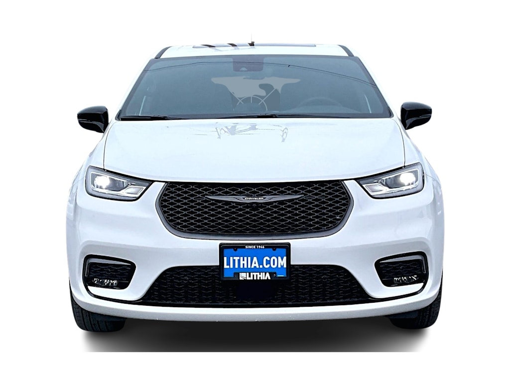Thumbnail: 2026 Chrysler Pacifica - 6