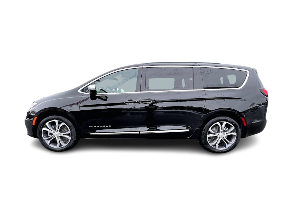 Thumbnail: 2026 Chrysler Pacifica - 3