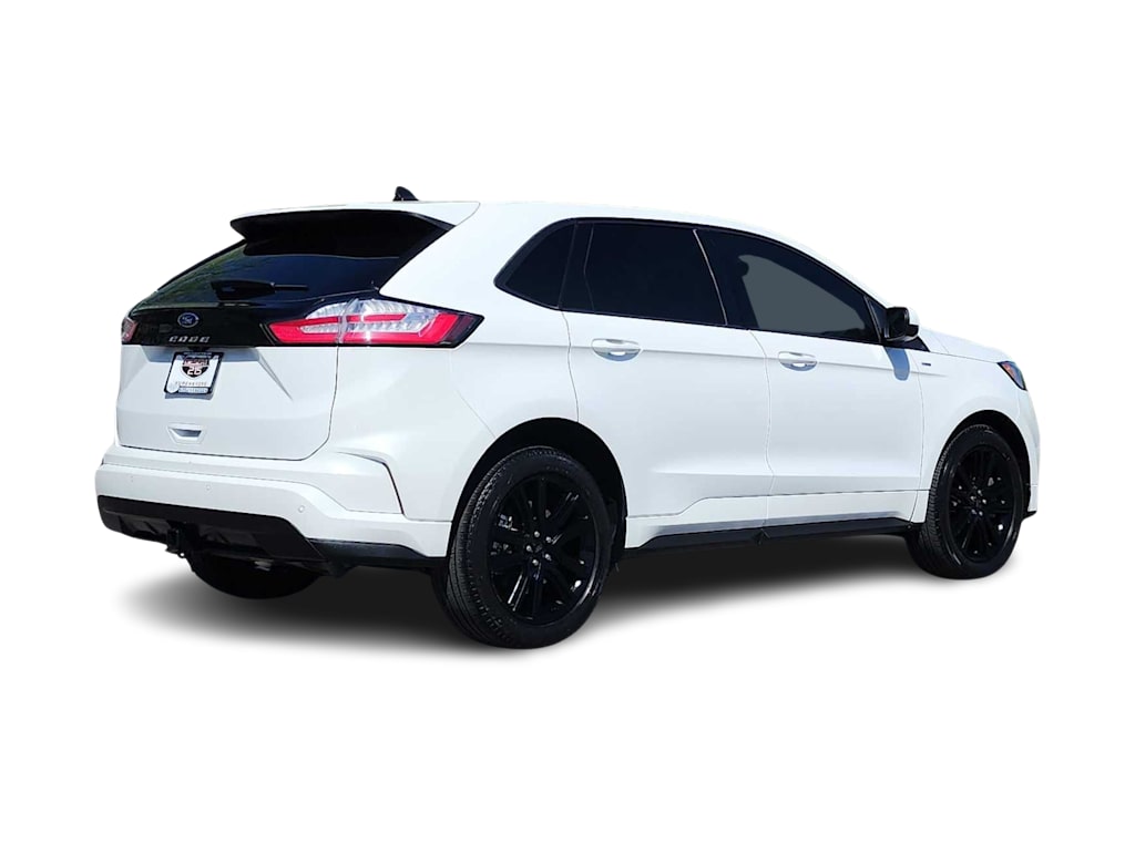 Thumbnail: 2022 Ford Edge - 21