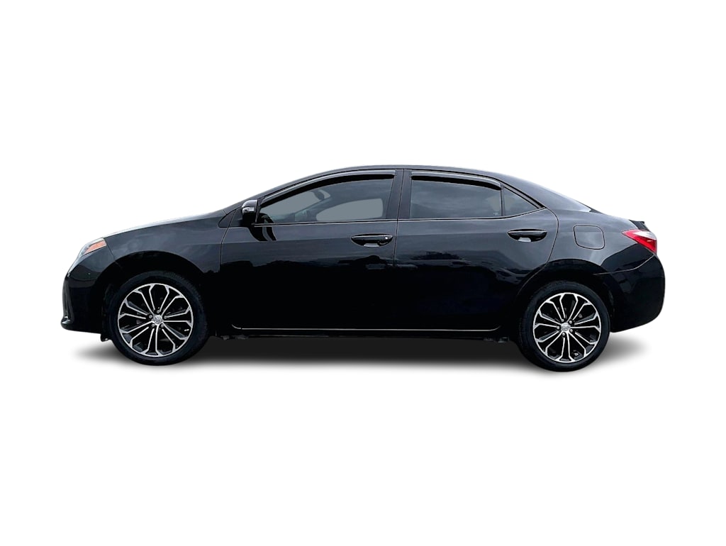 Thumbnail: 2016 Toyota Corolla - 3