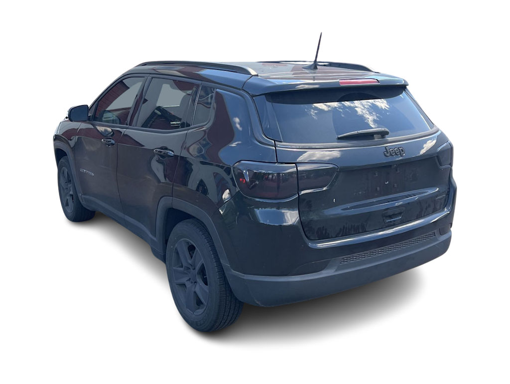 Thumbnail: 2022 Jeep Compass - 3