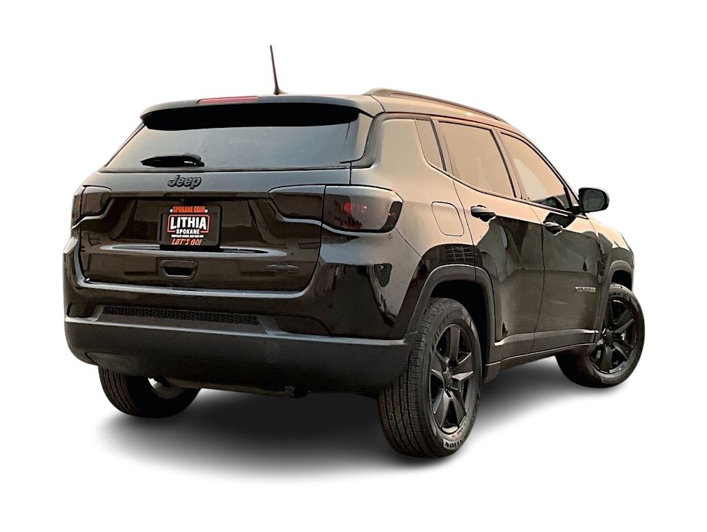 Thumbnail: 2022 Jeep Compass - 23