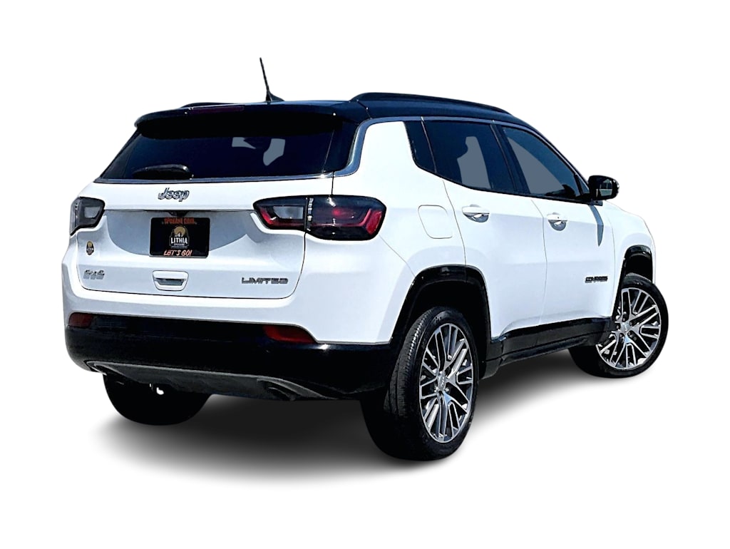 Thumbnail: 2023 Jeep Compass - 23