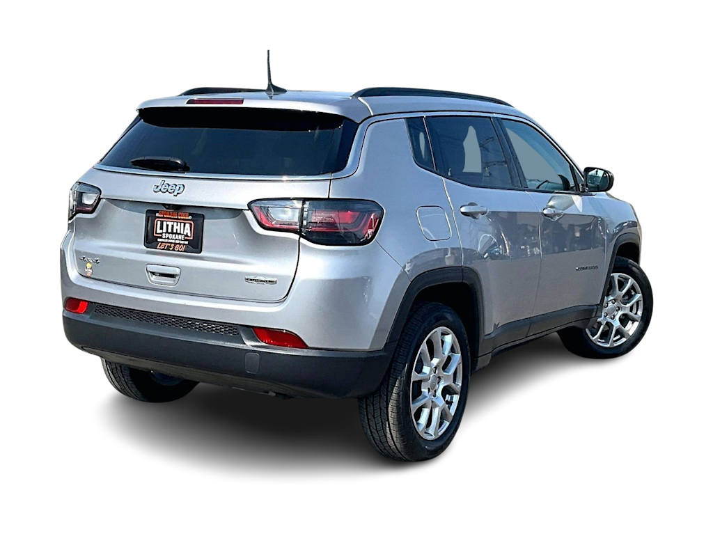 Thumbnail: 2022 Jeep Compass - 24
