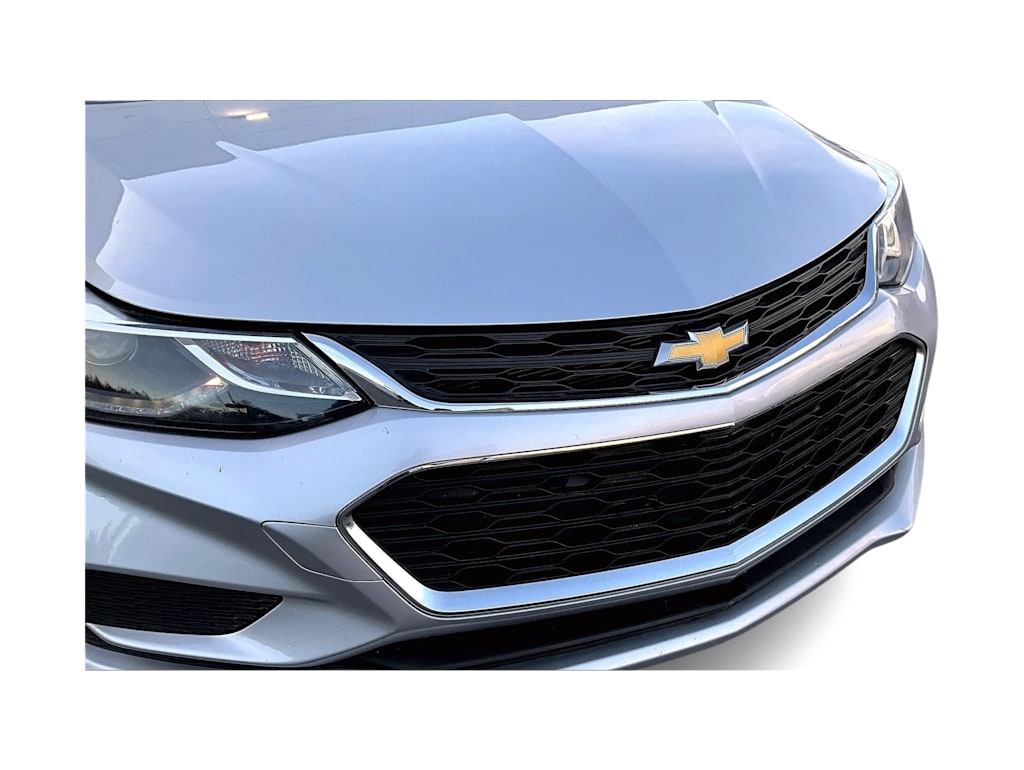 Thumbnail: 2018 Chevrolet Cruze - 33