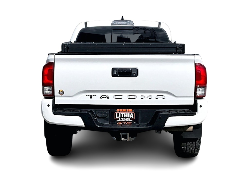 Thumbnail: 2017 Toyota Tacoma - 5