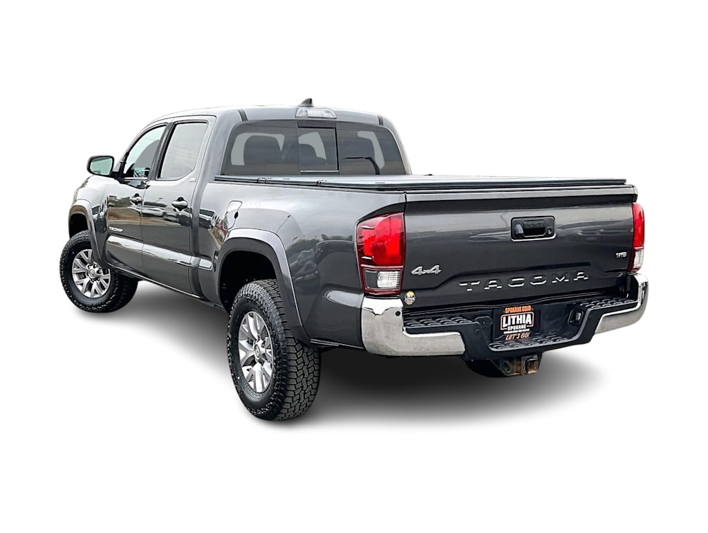 Thumbnail: 2019 Toyota Tacoma - 4