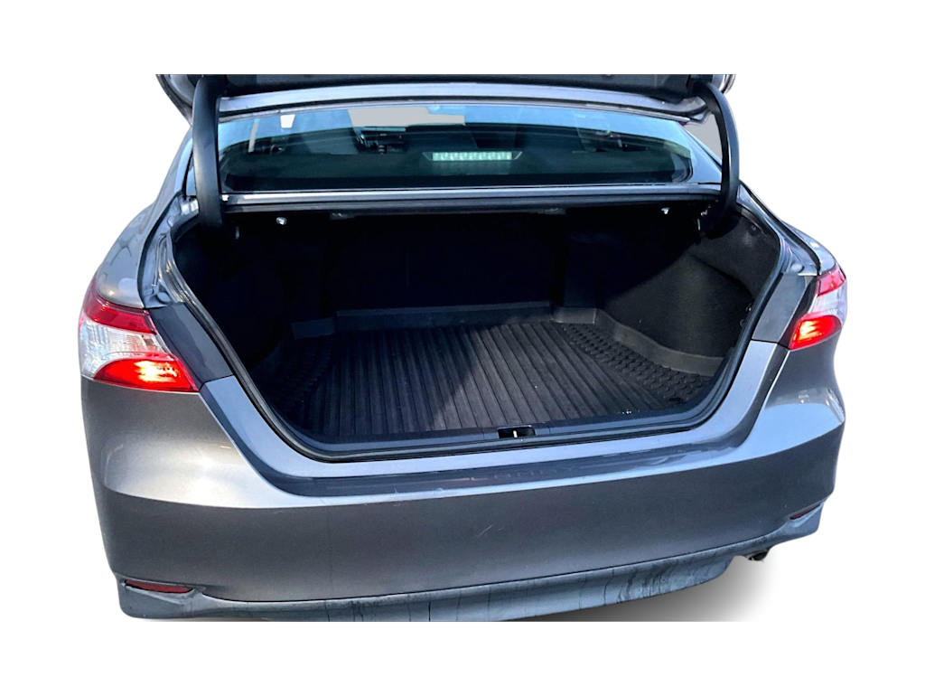 Thumbnail: 2020 Toyota Camry - 18