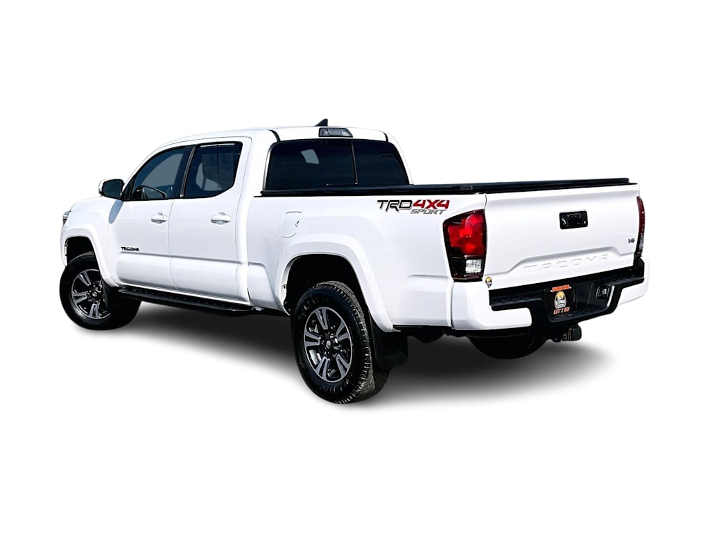 Thumbnail: 2019 Toyota Tacoma - 4