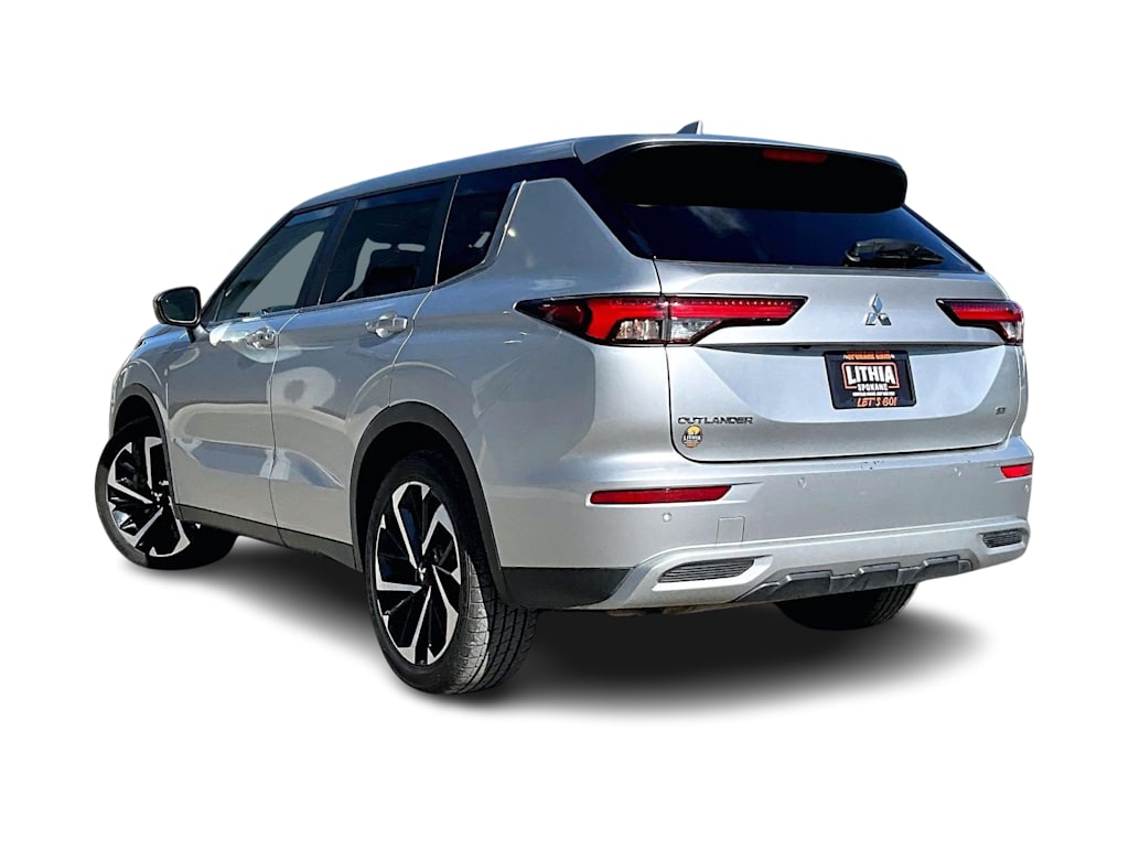 Thumbnail: 2024 Mitsubishi Outlander - 4