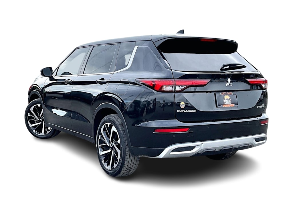 Thumbnail: 2023 Mitsubishi Outlander - 4