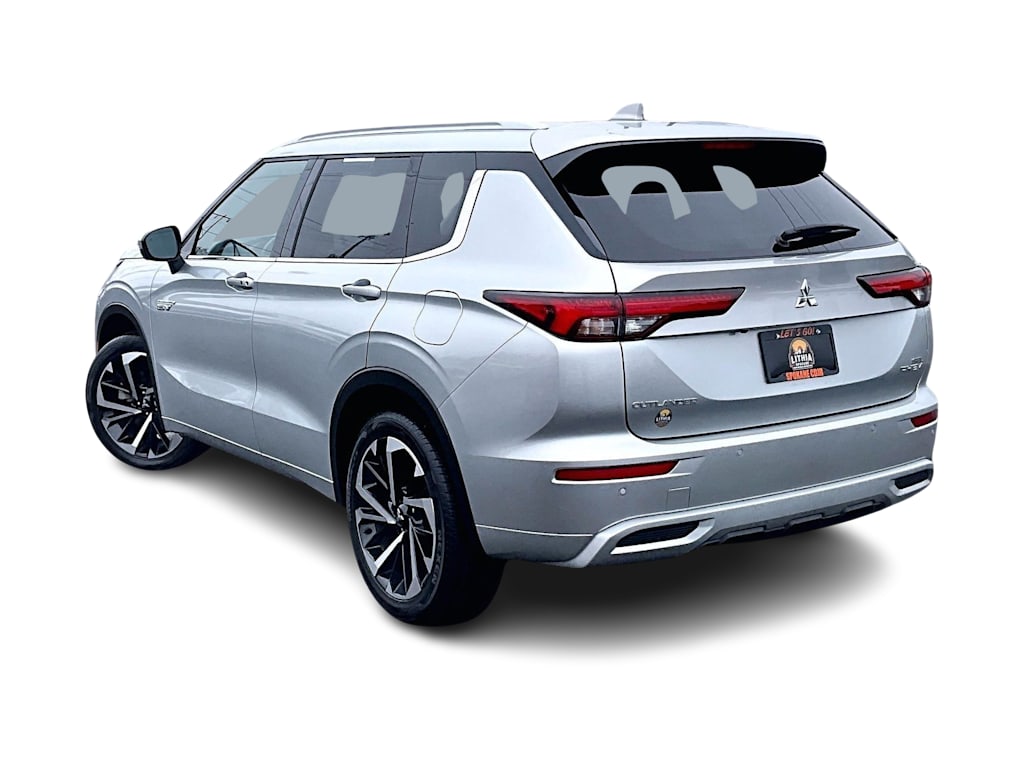 Thumbnail: 2023 Mitsubishi Outlander - 4