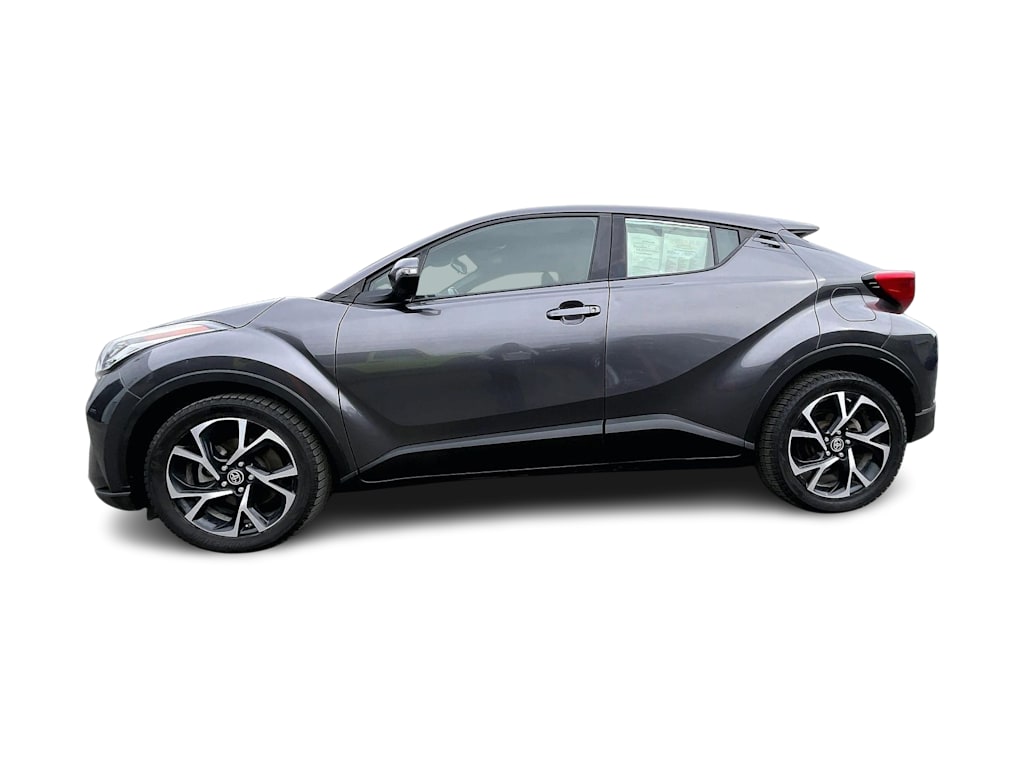 Thumbnail: 2022 Toyota C-HR - 3